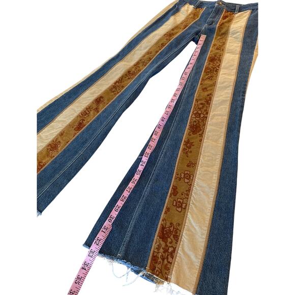 Free People Roads Low Rise Cord Flare Jean 27 Patchwork - Picture 6 of 8